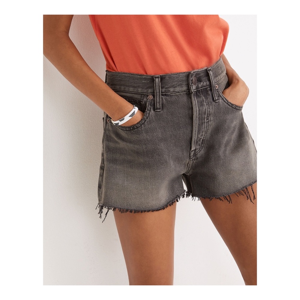 Madewell relaxed denim shorts NWOT 28